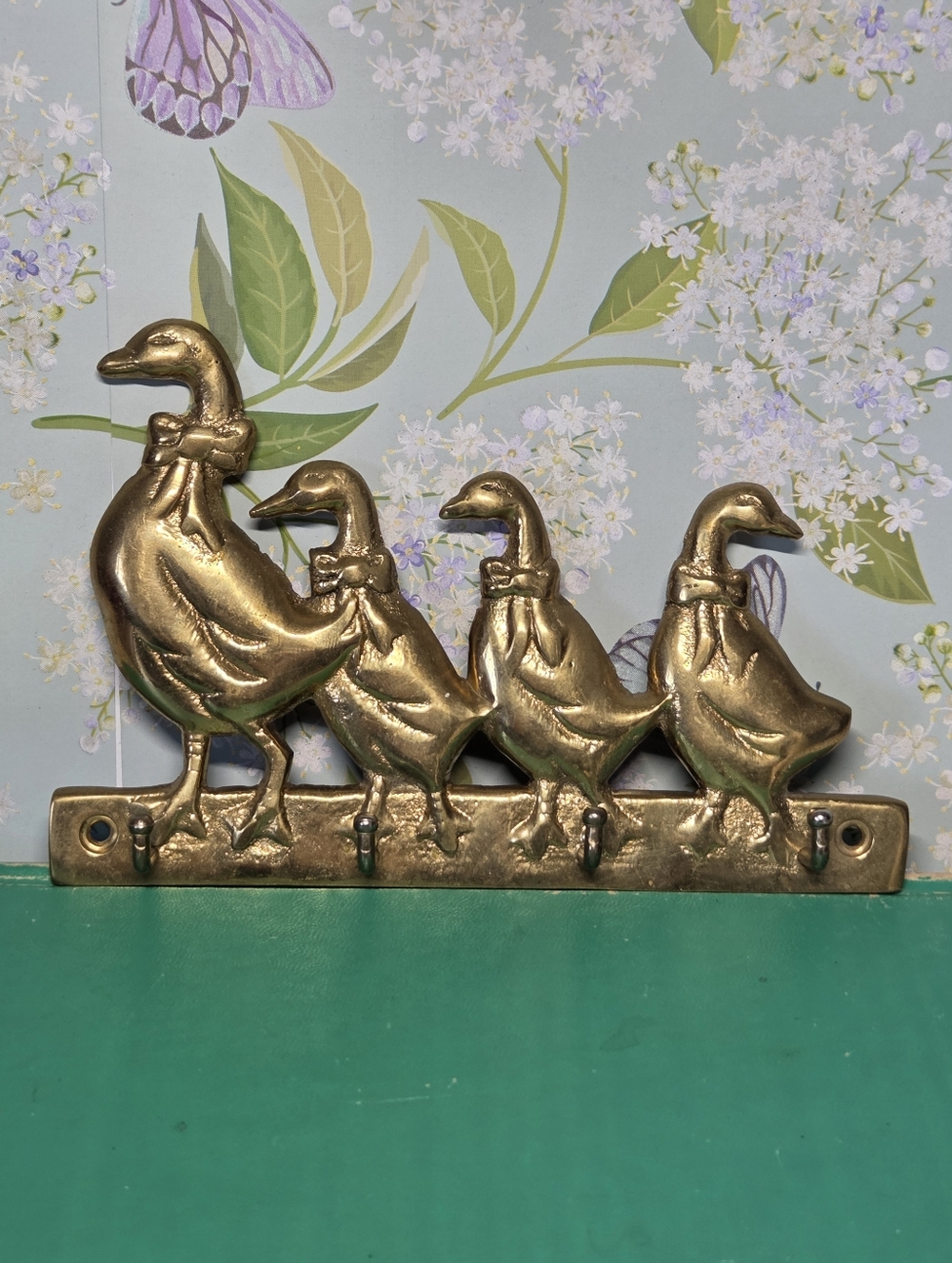 Country Geese Key Rack Hooks - Brass Upper Deck Mama and Babies with Ribbons